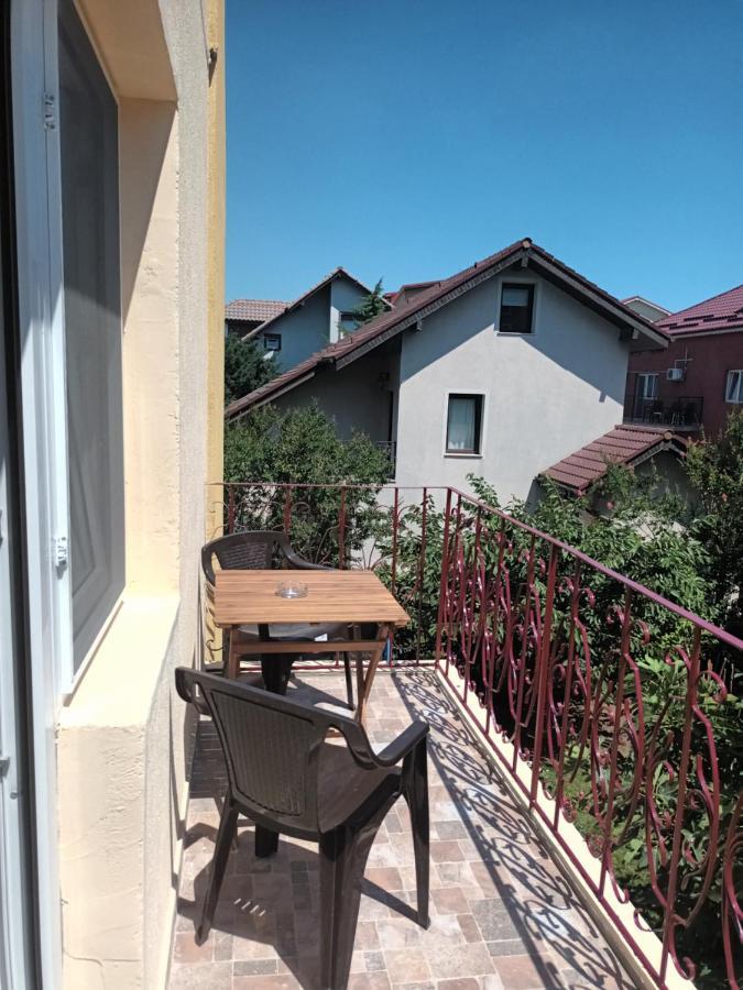 Vila Cosmin Hotel เอโฟริเอนอร์ด ภายนอก รูปภาพ